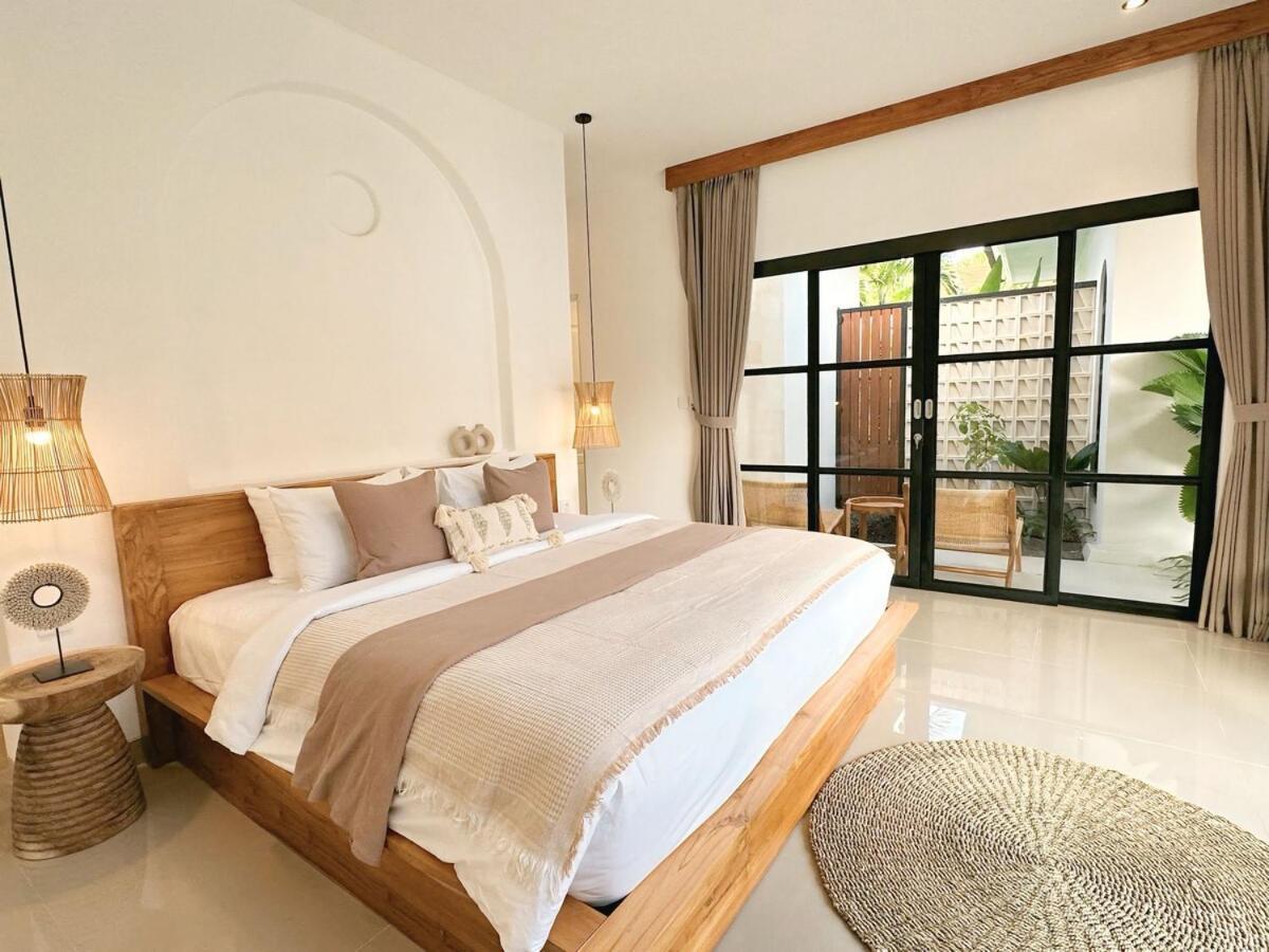 Amerta Villa Seminyak Exterior photo