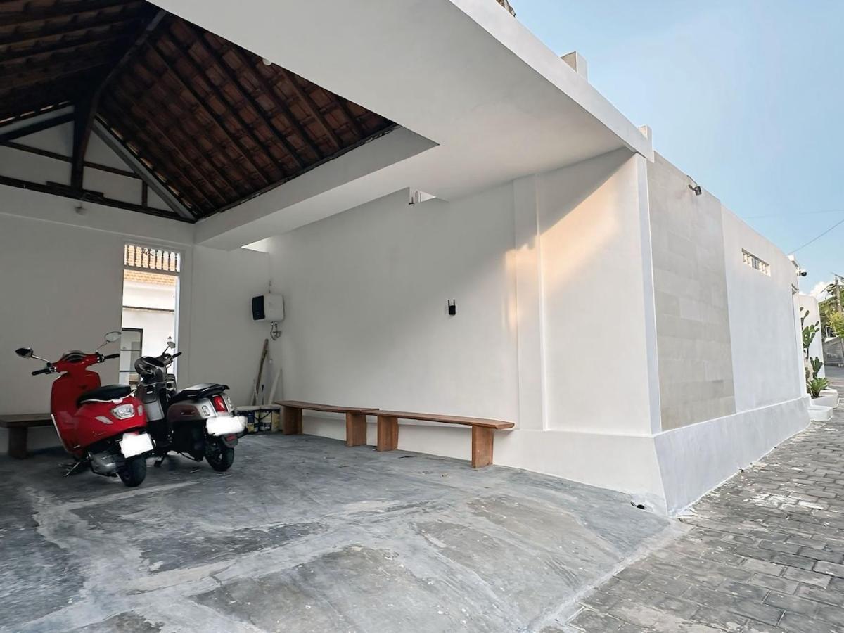 Amerta Villa Seminyak Exterior photo