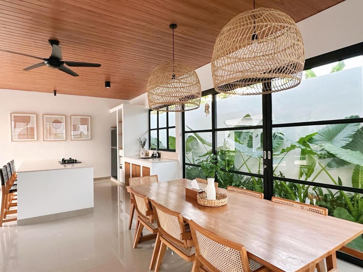 Amerta Villa Seminyak Exterior photo