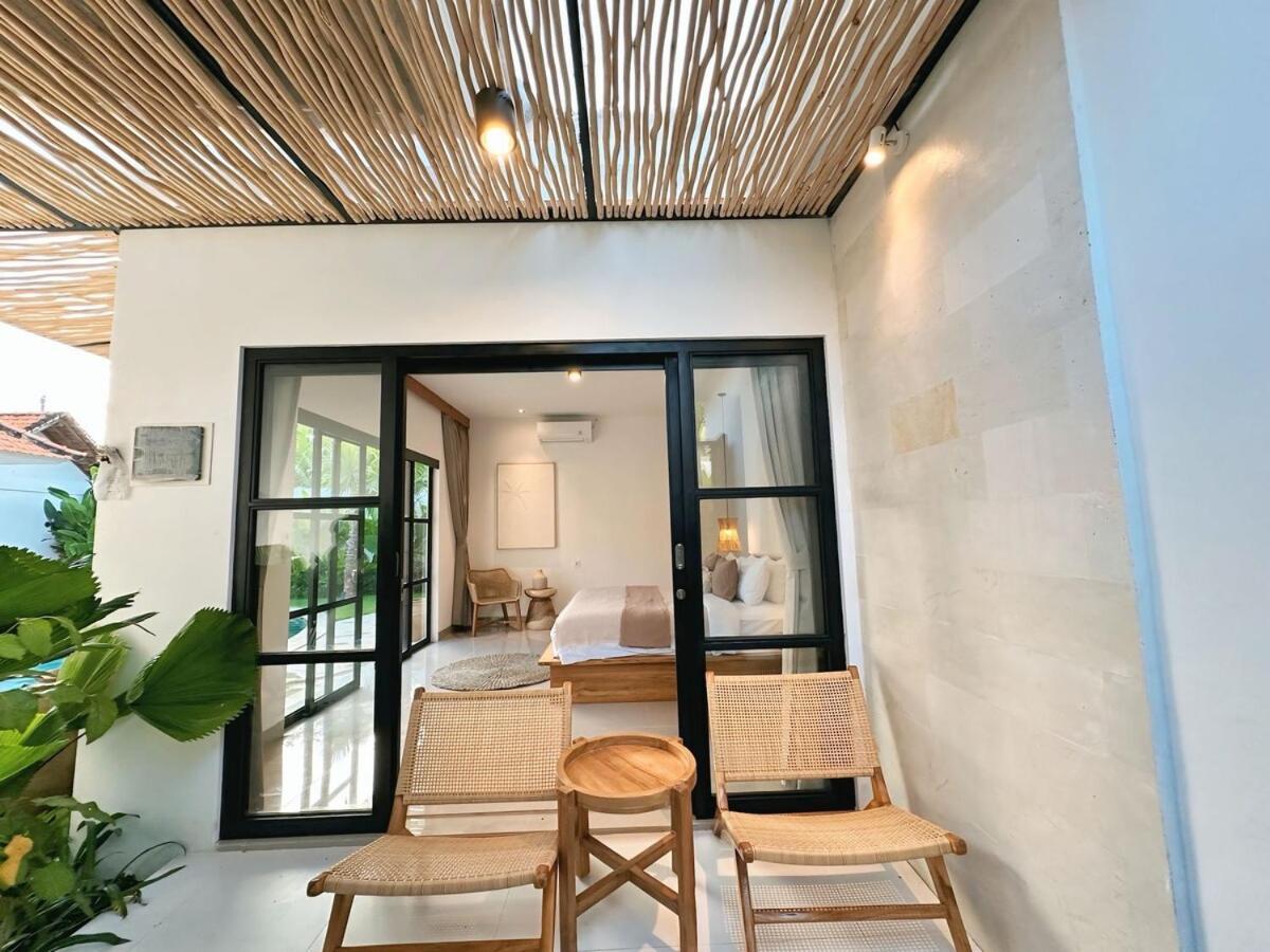 Amerta Villa Seminyak Exterior photo